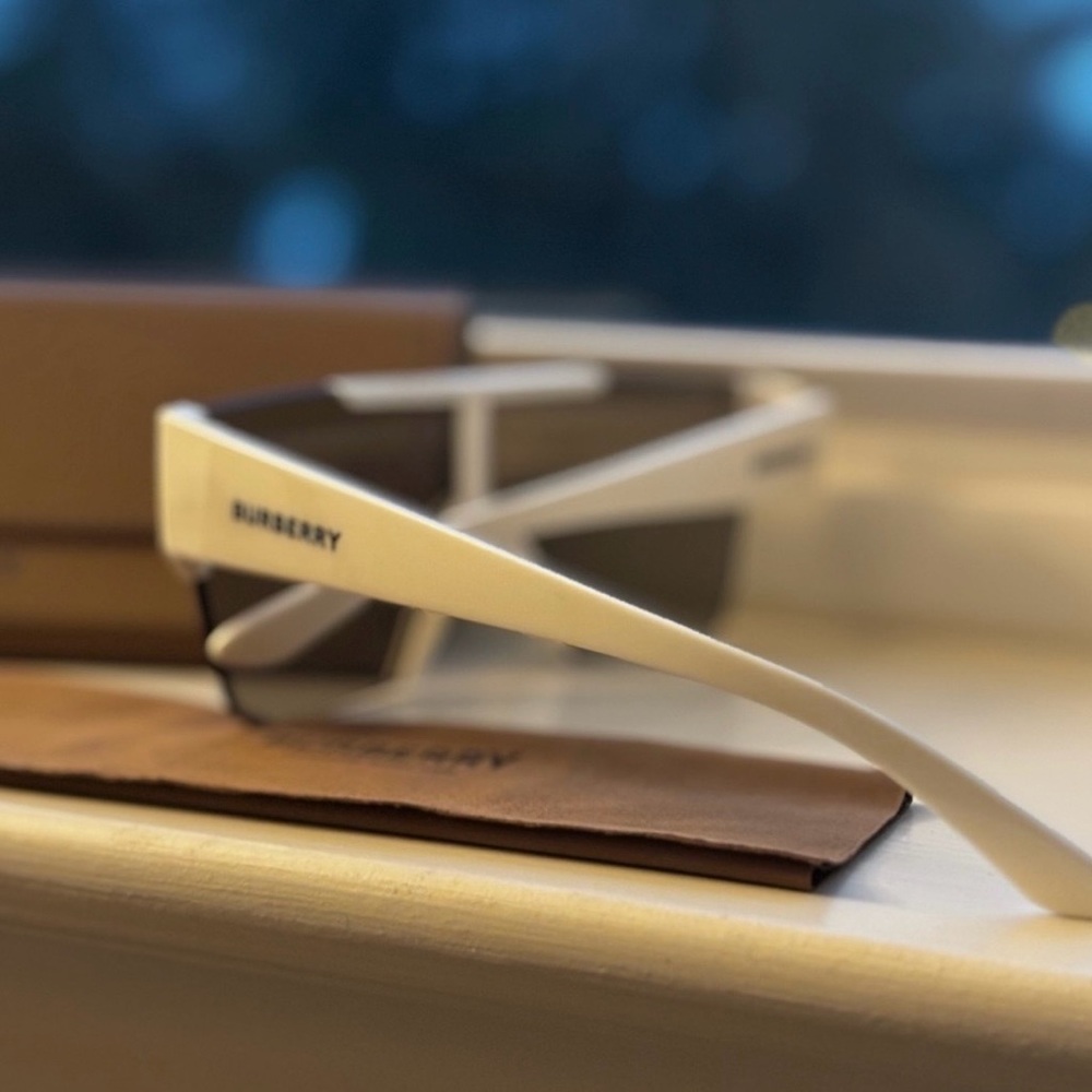 Burberry Women's Sunglasses in White - Picture 5 of 5
